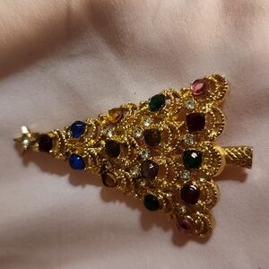 Swarovski Crystals Xmas Tree Brooche